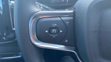 Volvo XC40 2.0 B4P Ultra Dark 5dr Auto Petrol Estate